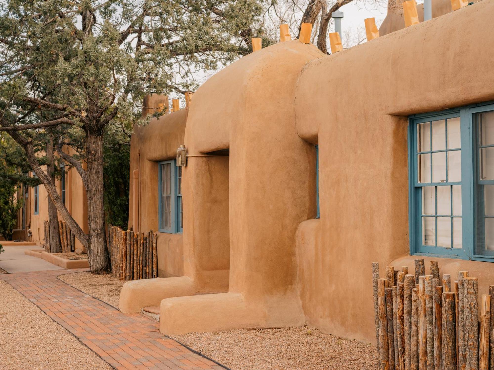 Pueblo Bonito Inn 3*